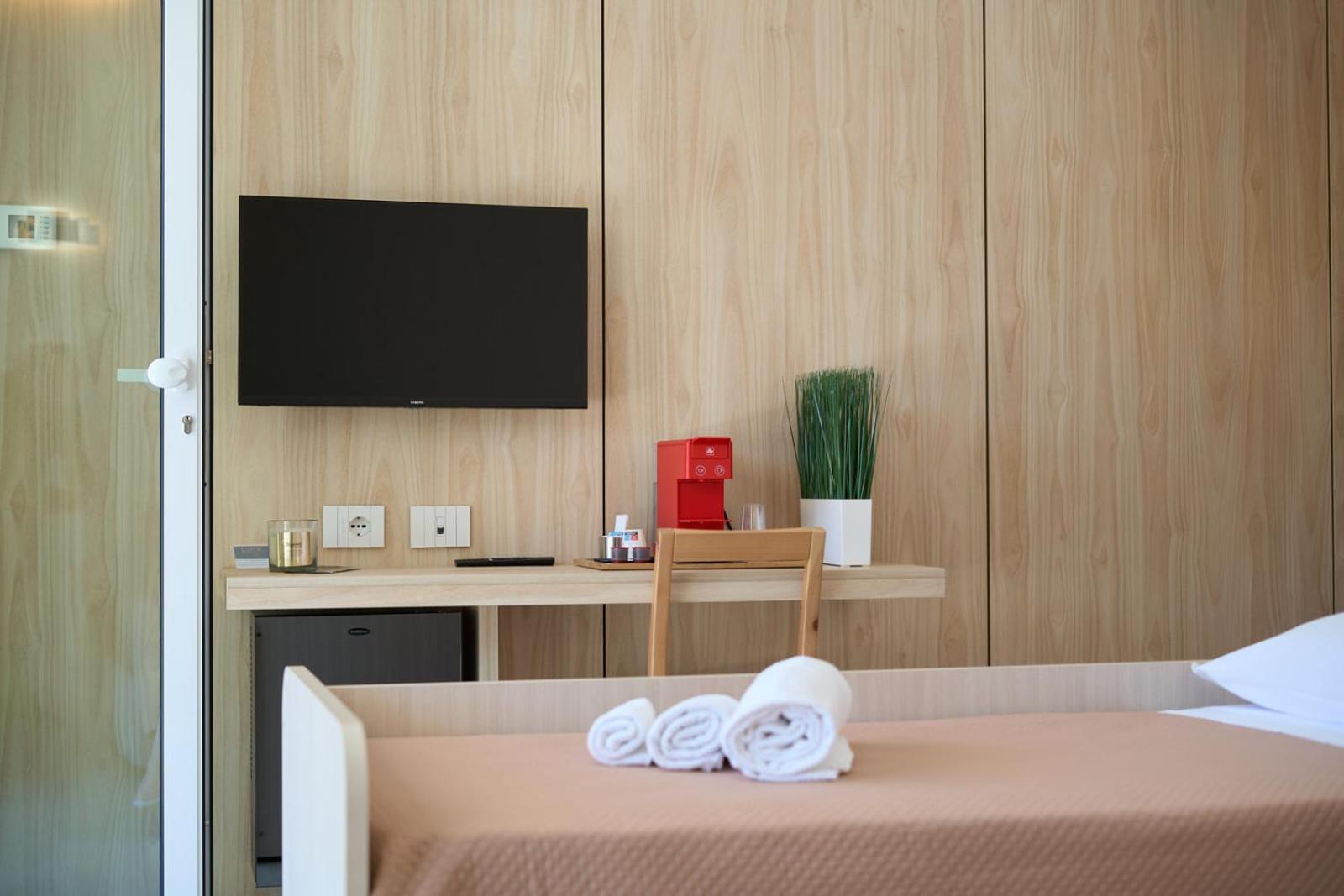 Kepos Bronte Hotel Kültér fotó